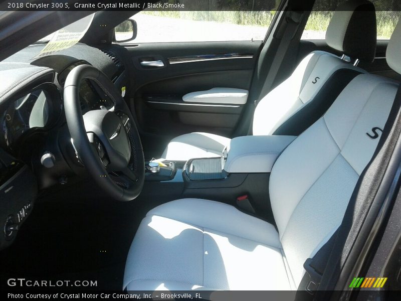 Granite Crystal Metallic / Black/Smoke 2018 Chrysler 300 S