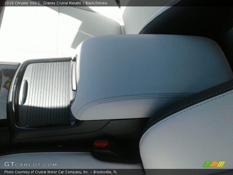Granite Crystal Metallic / Black/Smoke 2018 Chrysler 300 S