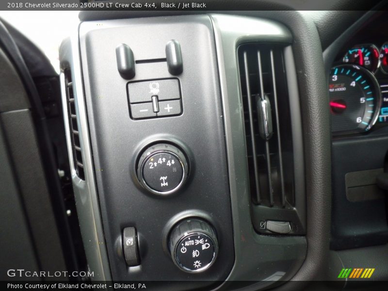 Controls of 2018 Silverado 2500HD LT Crew Cab 4x4