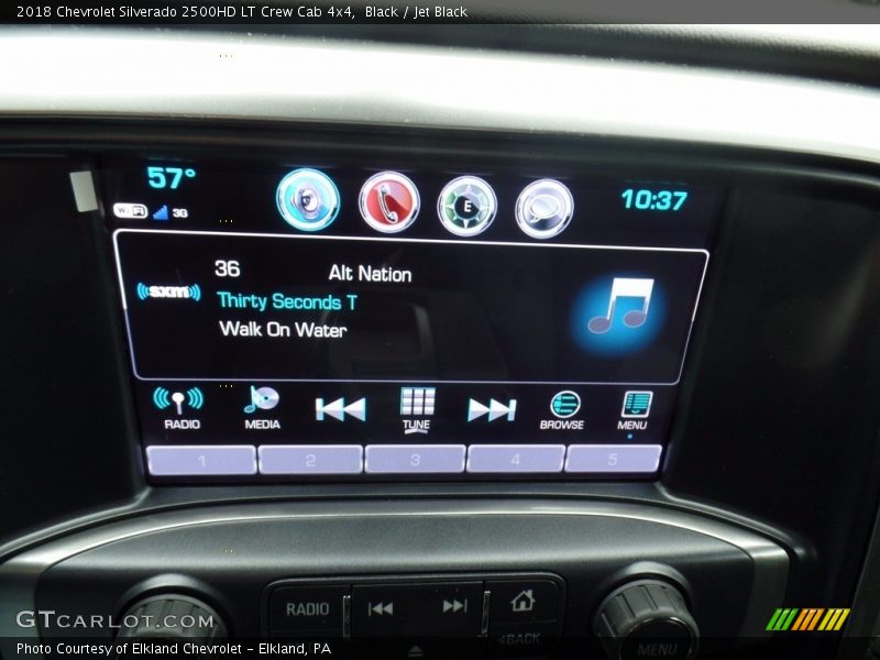Controls of 2018 Silverado 2500HD LT Crew Cab 4x4