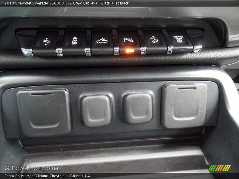 Controls of 2018 Silverado 3500HD LTZ Crew Cab 4x4
