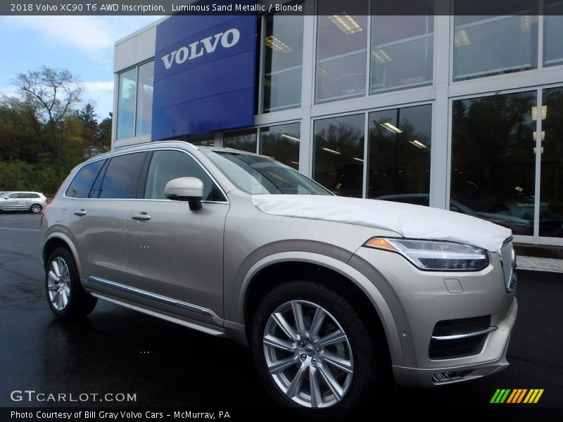 Front 3/4 View of 2018 XC90 T6 AWD Inscription