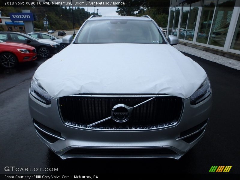 Bright Silver Metallic / Blonde 2018 Volvo XC90 T6 AWD Momentum