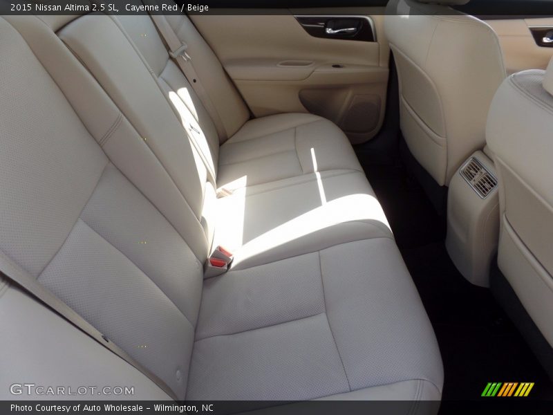 Cayenne Red / Beige 2015 Nissan Altima 2.5 SL