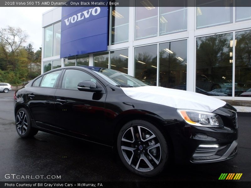 Front 3/4 View of 2018 S60 T5 AWD Dynamic