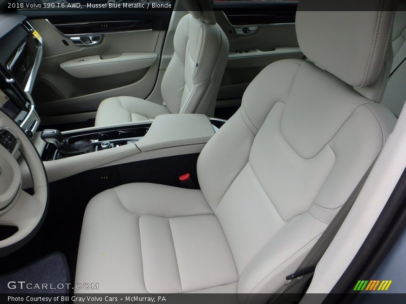 Front Seat of 2018 S90 T6 AWD