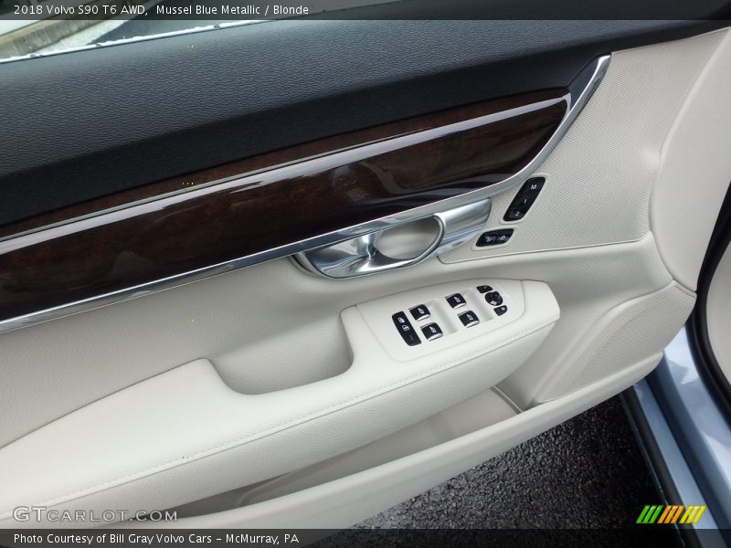 Door Panel of 2018 S90 T6 AWD