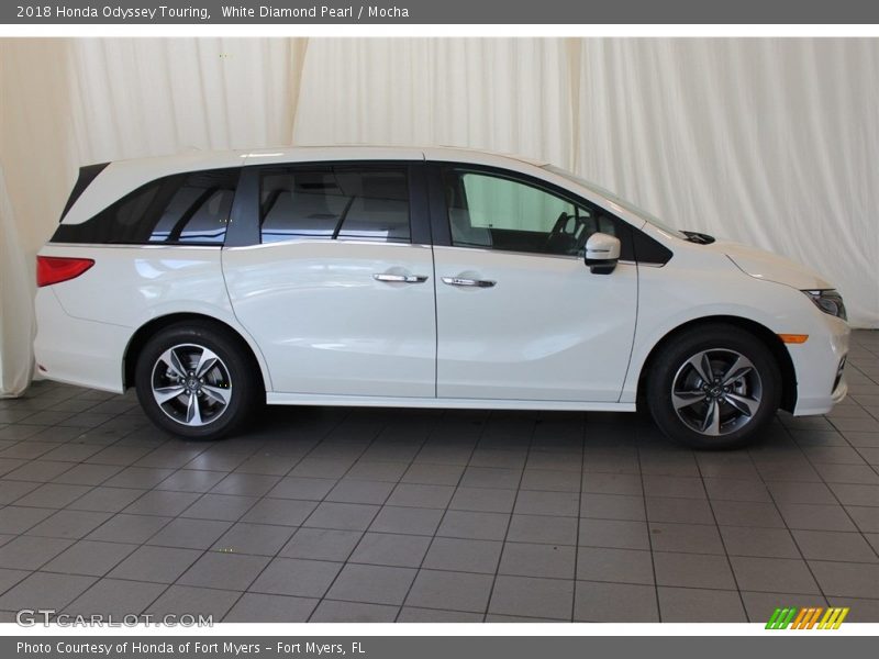 White Diamond Pearl / Mocha 2018 Honda Odyssey Touring