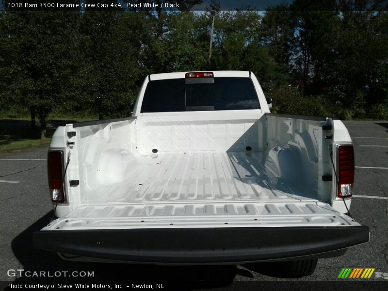 Pearl White / Black 2018 Ram 3500 Laramie Crew Cab 4x4