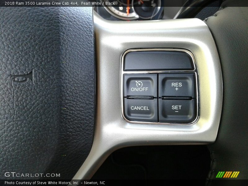 Pearl White / Black 2018 Ram 3500 Laramie Crew Cab 4x4