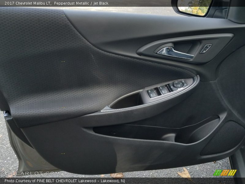 Pepperdust Metallic / Jet Black 2017 Chevrolet Malibu LT