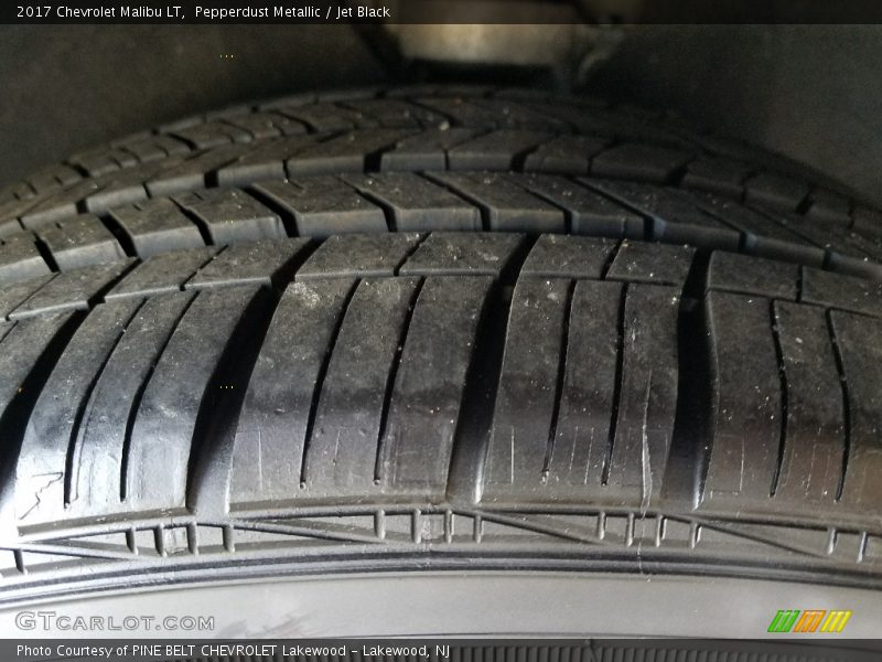 Pepperdust Metallic / Jet Black 2017 Chevrolet Malibu LT