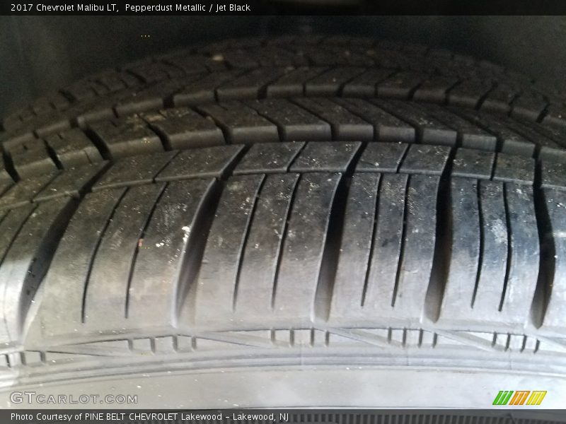 Pepperdust Metallic / Jet Black 2017 Chevrolet Malibu LT