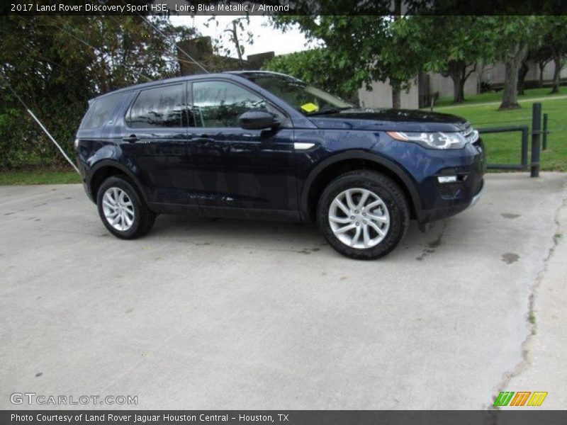 Loire Blue Metallic / Almond 2017 Land Rover Discovery Sport HSE