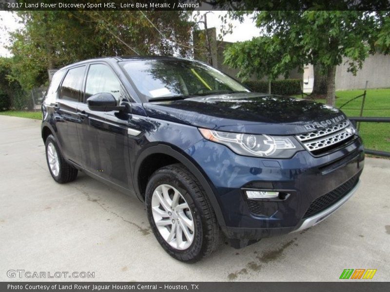 Loire Blue Metallic / Almond 2017 Land Rover Discovery Sport HSE
