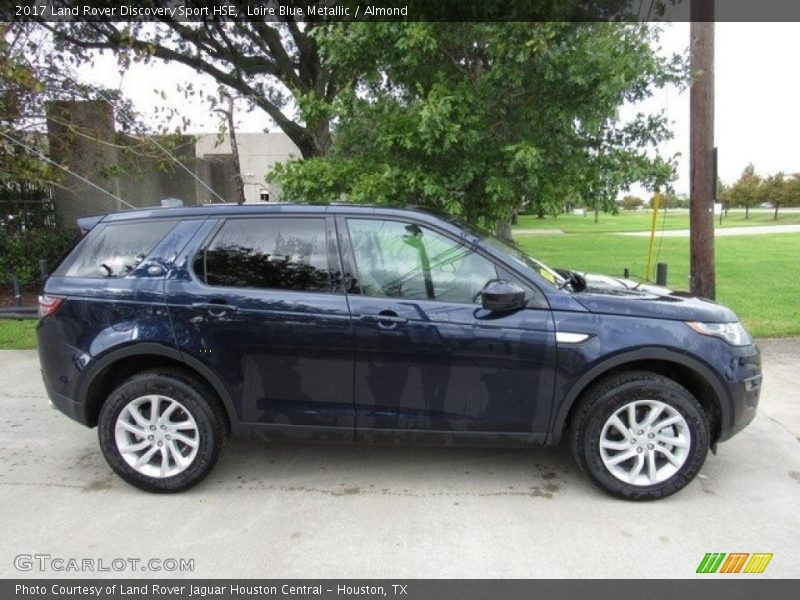 Loire Blue Metallic / Almond 2017 Land Rover Discovery Sport HSE