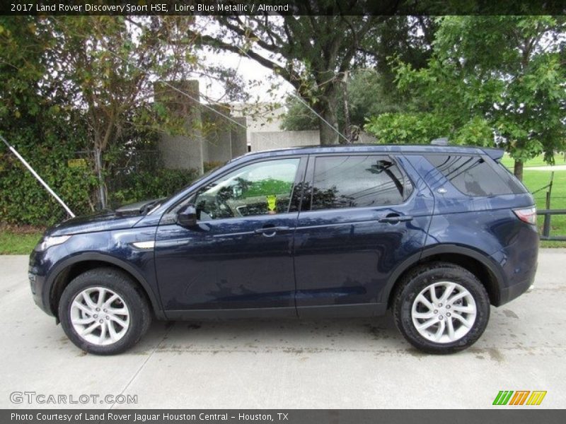 Loire Blue Metallic / Almond 2017 Land Rover Discovery Sport HSE