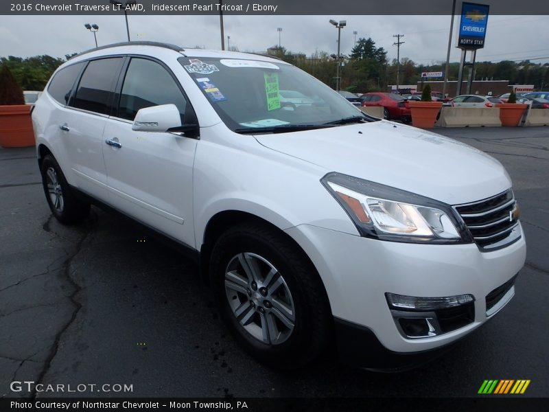 Iridescent Pearl Tricoat / Ebony 2016 Chevrolet Traverse LT AWD