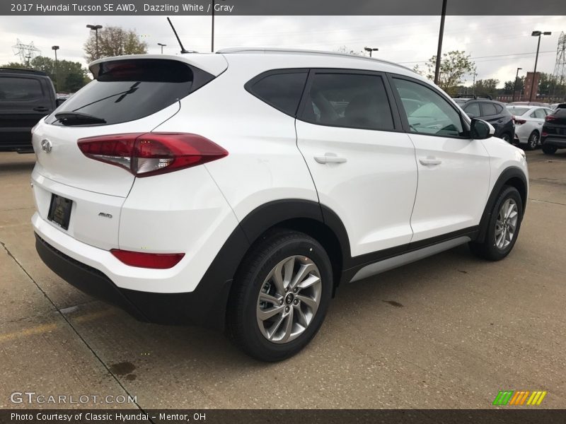 Dazzling White / Gray 2017 Hyundai Tucson SE AWD