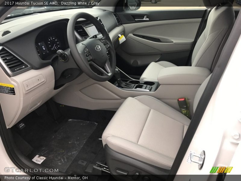 Dazzling White / Gray 2017 Hyundai Tucson SE AWD