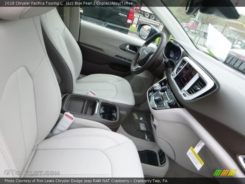 Jazz Blue Pearl / Cognac/Alloy/Toffee 2018 Chrysler Pacifica Touring L