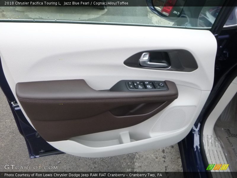 Jazz Blue Pearl / Cognac/Alloy/Toffee 2018 Chrysler Pacifica Touring L