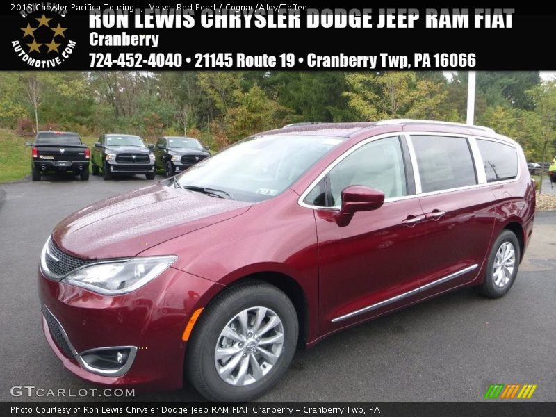 Velvet Red Pearl / Cognac/Alloy/Toffee 2018 Chrysler Pacifica Touring L