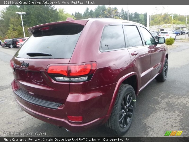 Velvet Red Pearl / Black 2018 Jeep Grand Cherokee Altitude 4x4