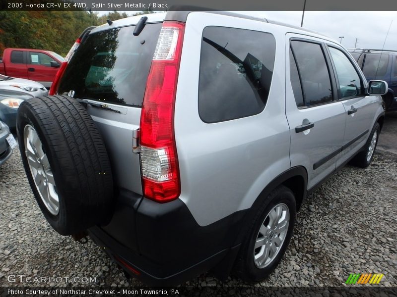 Satin Silver Metallic / Black 2005 Honda CR-V EX 4WD