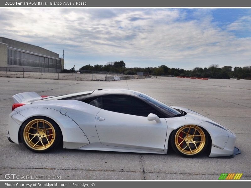 Bianco Avus / Rosso 2010 Ferrari 458 Italia