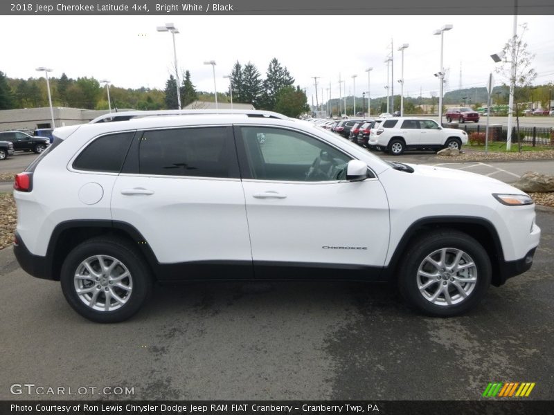 Bright White / Black 2018 Jeep Cherokee Latitude 4x4