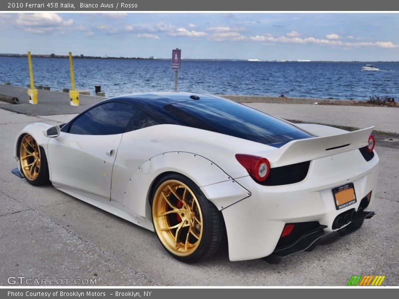Bianco Avus / Rosso 2010 Ferrari 458 Italia