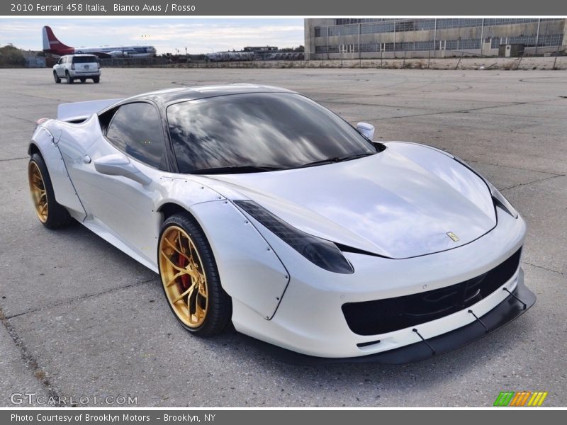 Bianco Avus / Rosso 2010 Ferrari 458 Italia