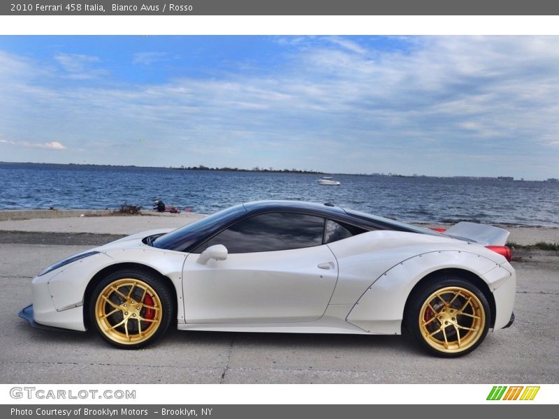 Bianco Avus / Rosso 2010 Ferrari 458 Italia