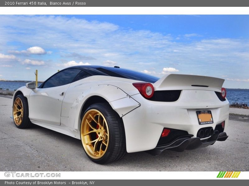 Bianco Avus / Rosso 2010 Ferrari 458 Italia
