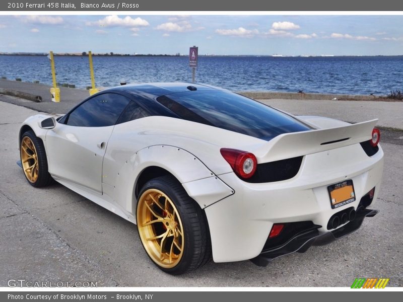 Bianco Avus / Rosso 2010 Ferrari 458 Italia