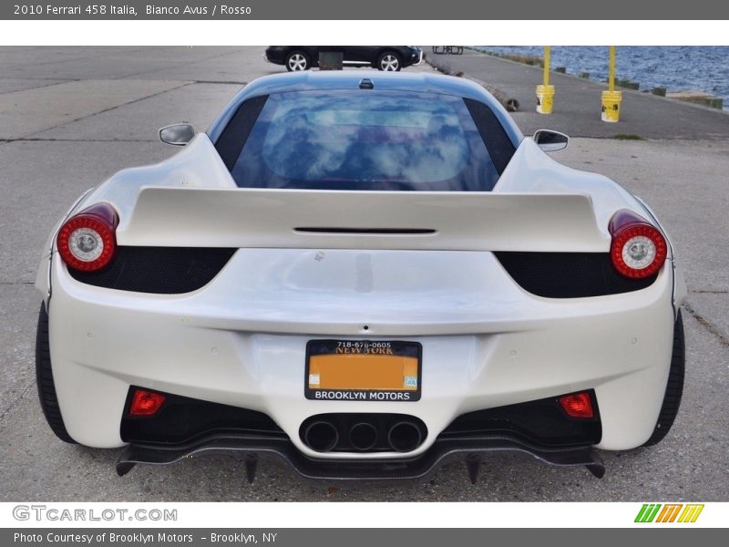 Bianco Avus / Rosso 2010 Ferrari 458 Italia