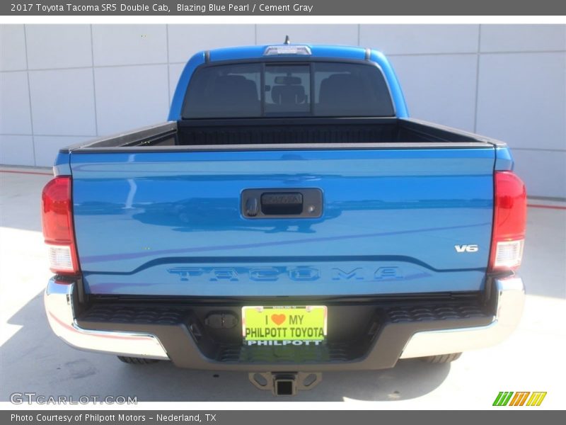 Blazing Blue Pearl / Cement Gray 2017 Toyota Tacoma SR5 Double Cab