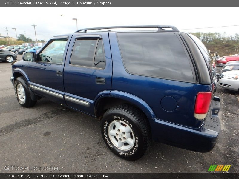 Indigo Blue Metallic / Graphite 2001 Chevrolet Blazer LS 4x4