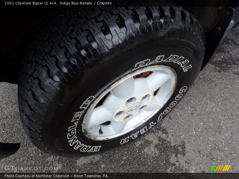 Indigo Blue Metallic / Graphite 2001 Chevrolet Blazer LS 4x4