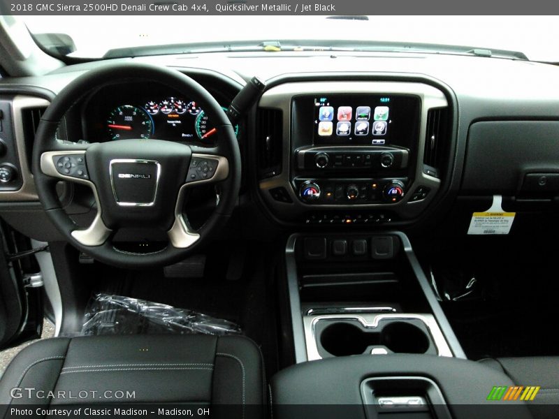 Quicksilver Metallic / Jet Black 2018 GMC Sierra 2500HD Denali Crew Cab 4x4