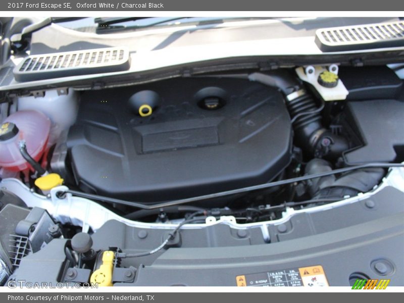 Oxford White / Charcoal Black 2017 Ford Escape SE