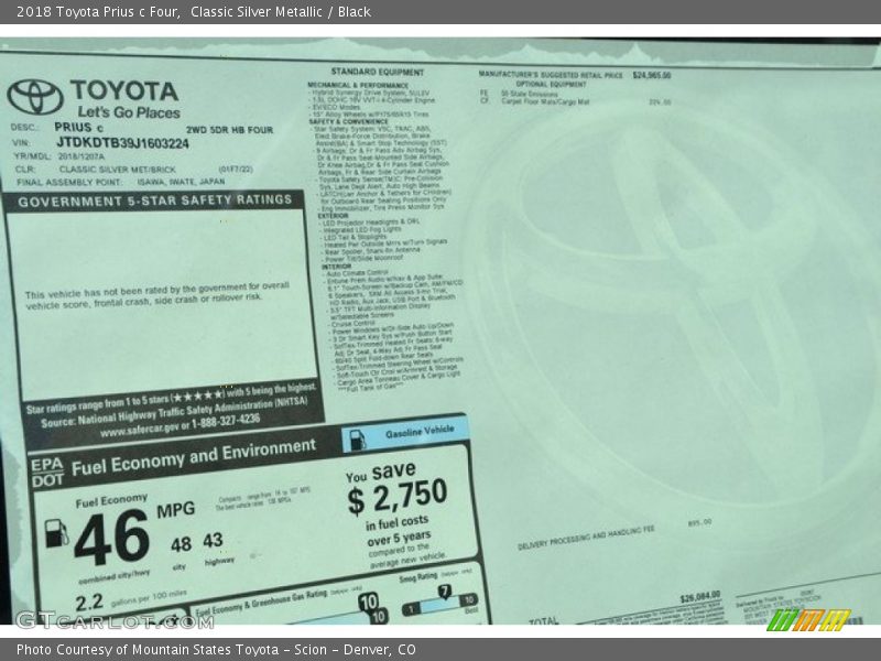 Classic Silver Metallic / Black 2018 Toyota Prius c Four