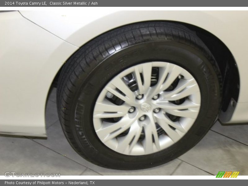 Classic Silver Metallic / Ash 2014 Toyota Camry LE