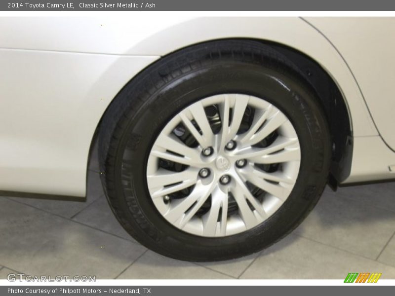 Classic Silver Metallic / Ash 2014 Toyota Camry LE