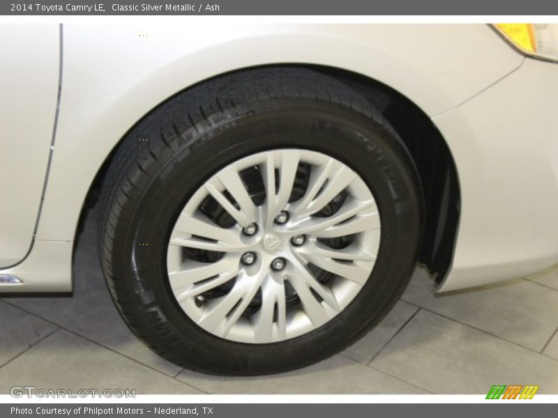 Classic Silver Metallic / Ash 2014 Toyota Camry LE