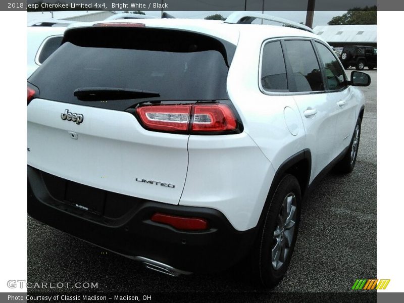 Bright White / Black 2018 Jeep Cherokee Limited 4x4