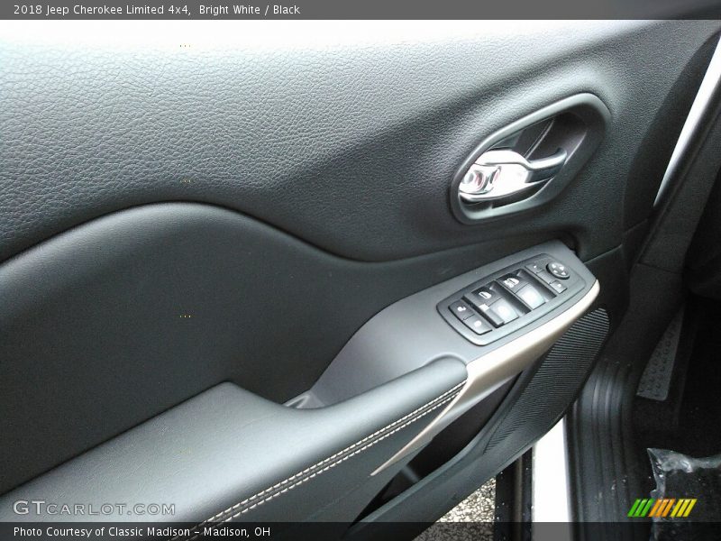 Bright White / Black 2018 Jeep Cherokee Limited 4x4