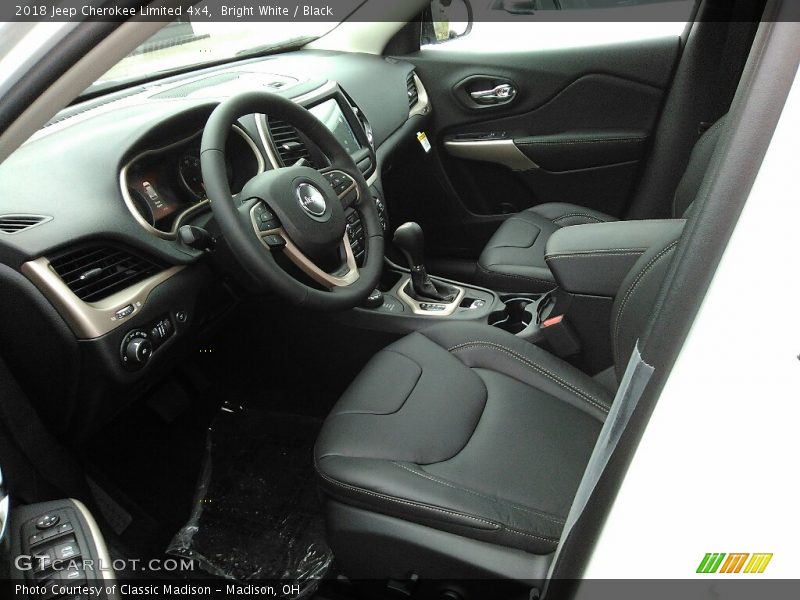 Bright White / Black 2018 Jeep Cherokee Limited 4x4