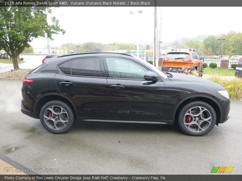 Vulcano (Volcano) Black Metallic / Black/Black 2018 Alfa Romeo Stelvio Sport AWD